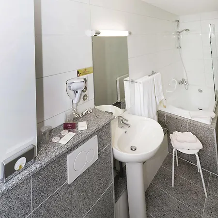 Berti Hotel Mulhouse Centre Gare 3*